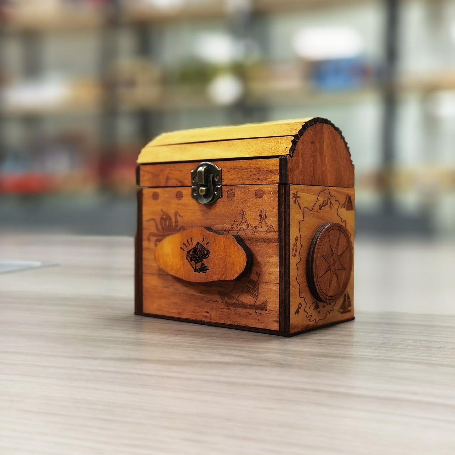 SOUCCESS KNOBELSPIEL SCHATZKISTE - Holzspiel - zum Knobeln & Tüfteln, Geschenk-Verpackung - knifflig zu öffnen als echte Herausforderung für Jung und Alt, inkl. Schatzkarte